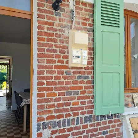 Holiday home Gite De L'hirondelle *