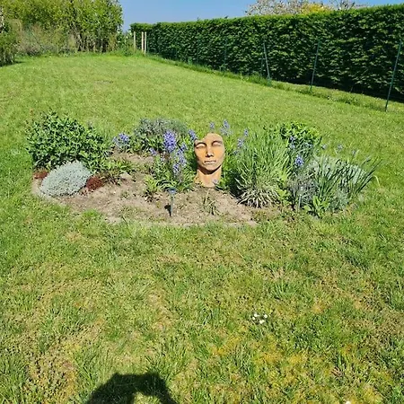 Holiday home Gite De L'hirondelle *